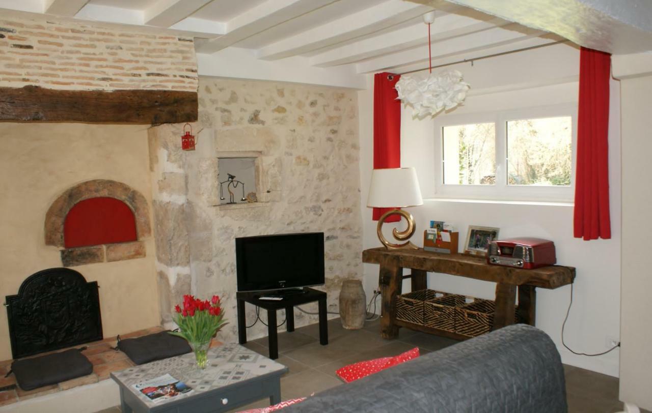 La Chaine Saint-Jean-du-Bois Экстерьер фото